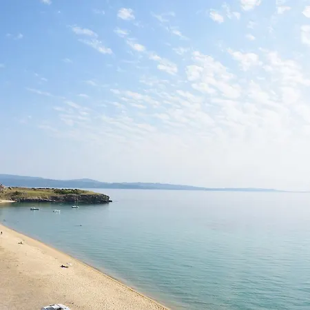 Anna Pousi & Apartament