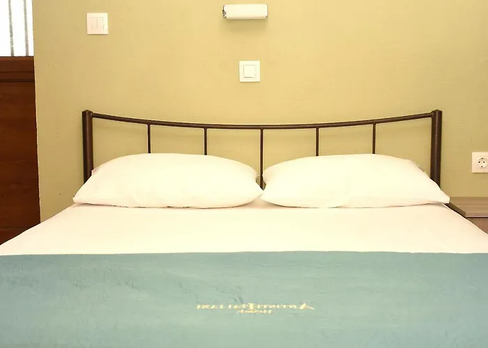 公寓 Anna Pousi & *