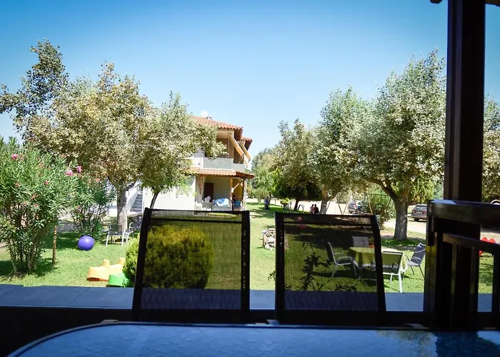 Anna Pousi & * 奥马斯帕纳吉亚斯