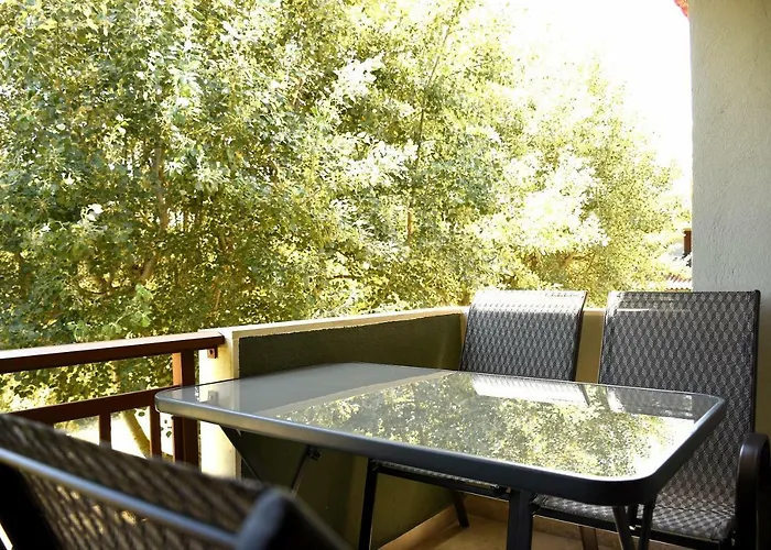 Anna Pousi & 公寓 奥马斯帕纳吉亚斯