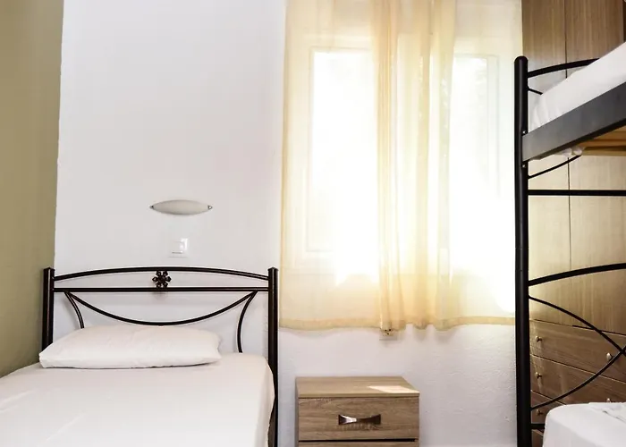 Anna Pousi & Apartment *